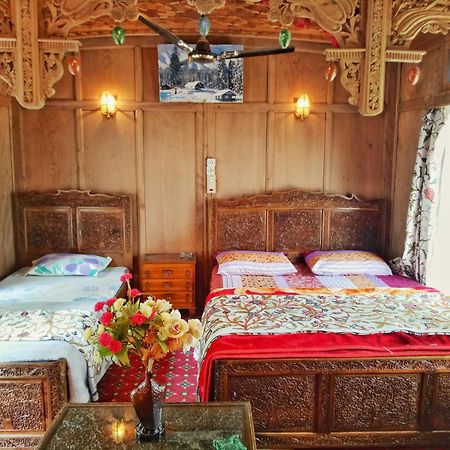 New Bul Bul Group Of Houseboats Srinagar Hotell Durgjan Eksteriør bilde