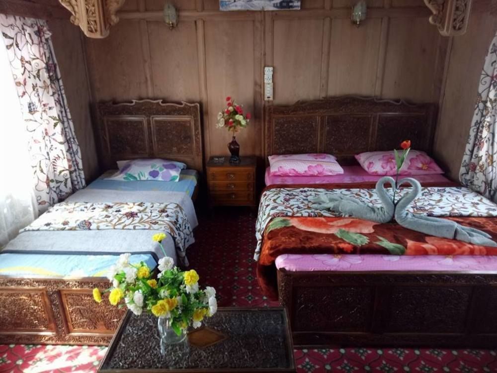 New Bul Bul Group Of Houseboats Srinagar Hotell Durgjan Eksteriør bilde