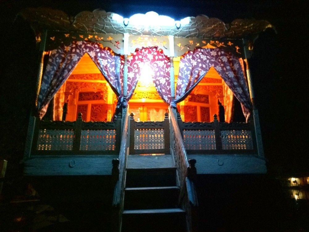 New Bul Bul Group Of Houseboats Srinagar Hotell Durgjan Eksteriør bilde