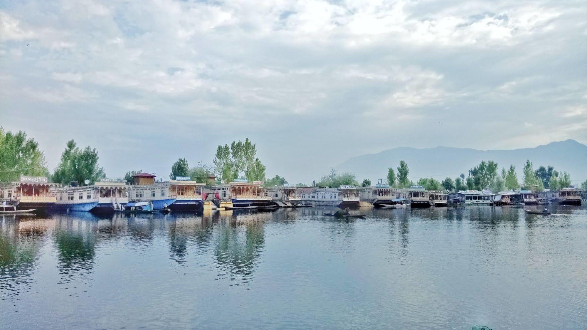 New Bul Bul Group Of Houseboats Srinagar Hotell Durgjan Eksteriør bilde